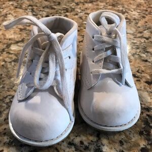 👞 teeny toes Walking Shoes
